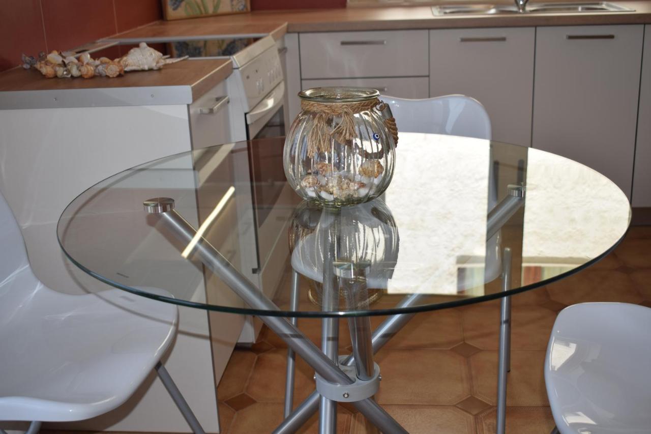 Eleonora Apartment No2 Сития Екстериор снимка