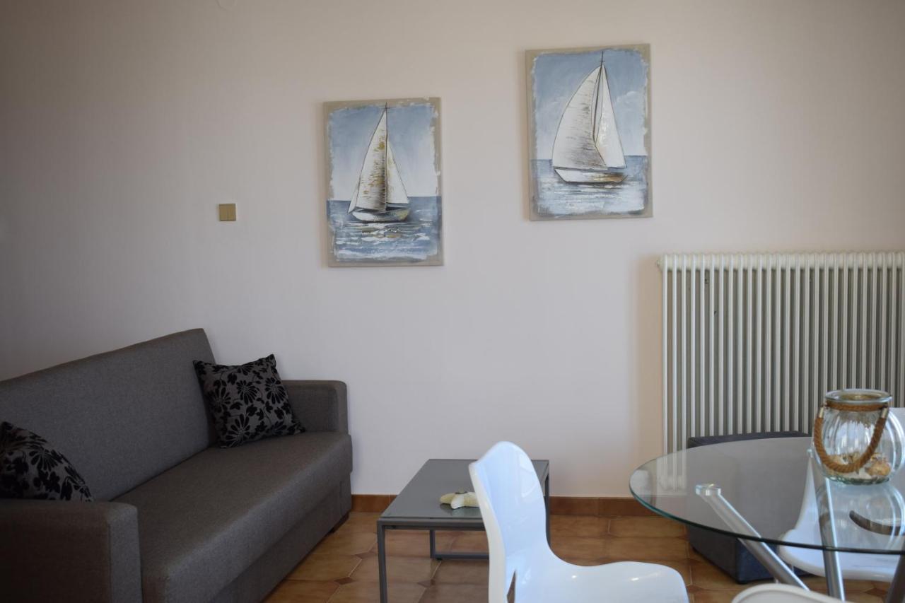 Eleonora Apartment No2 Сития Екстериор снимка